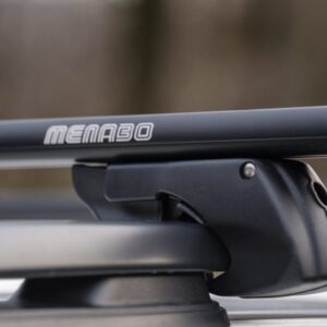 MENABO ΜΠΑΡΕΣ ΟΡΟΦΗΣ ΑΛΟΥΜΙΝΙΟΥ SHERMAN BLACK 120 cm ΣΕ ΜΑΥΡΟ ΧΡΩΜΑ ΓΙΑ Mitsubishi Pinin 5 doors 1998>2007 ΜΕ RAISED RAILS (Παράλληλες Μπάρες με Κενό) - 2 ΤΕΜ. (12280/MB)